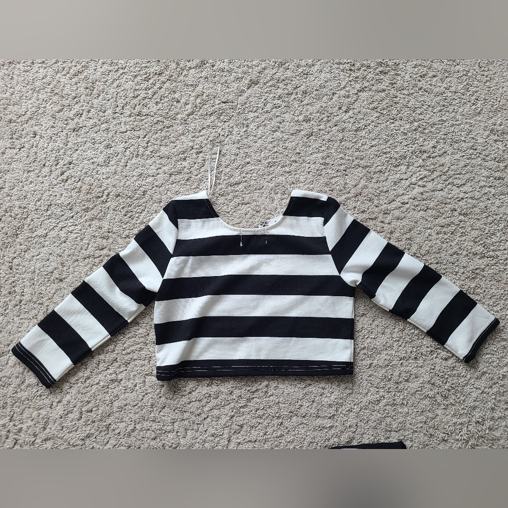 NWT Saboskirt brand matching top and skirt set - Picture 8 of 10